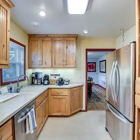 Pet-Friendly Boise Getaway 2 Mi To Downtown! Villa